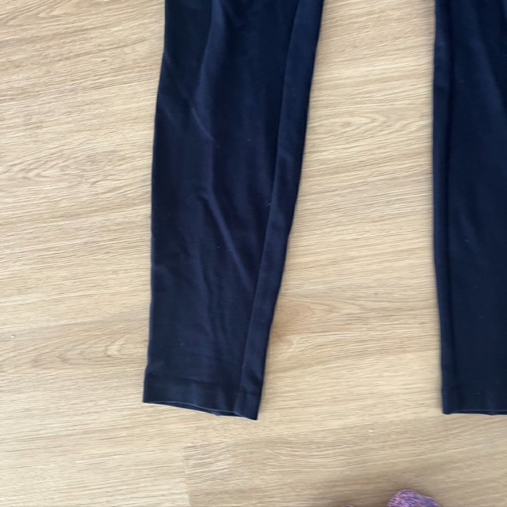 J. Crew Pixie Pant in Ponte Stretch in Navy Size 4 - Picture 2 of 9